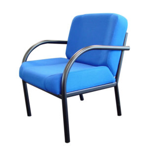Educated furniture parklane chair with straight legs, with arms and cushioned seat and back
