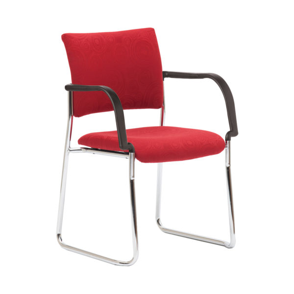 Educated furniture que chair with cushioned seat, skid base and plastic arms